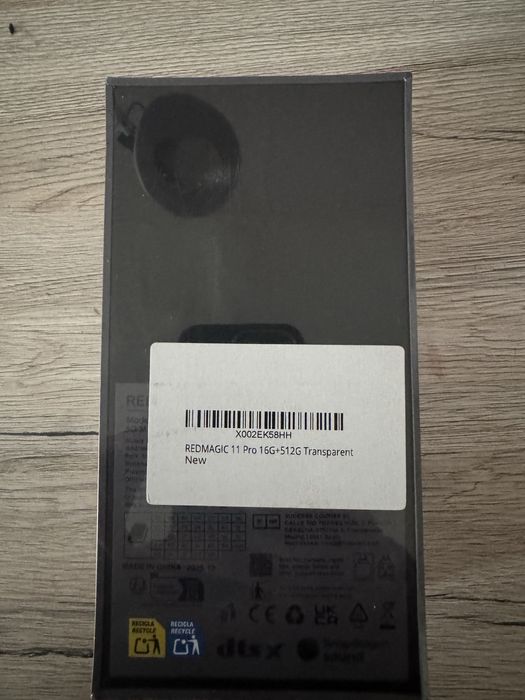 Vând REDMAGIC 11 Pro
