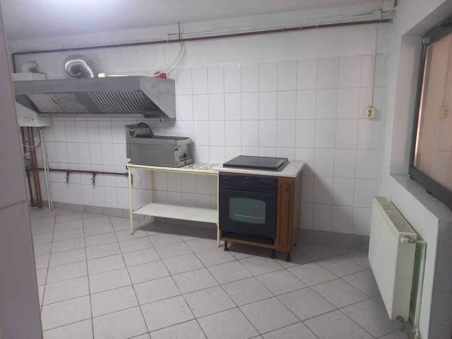 Proprietar inchiriez spatiu