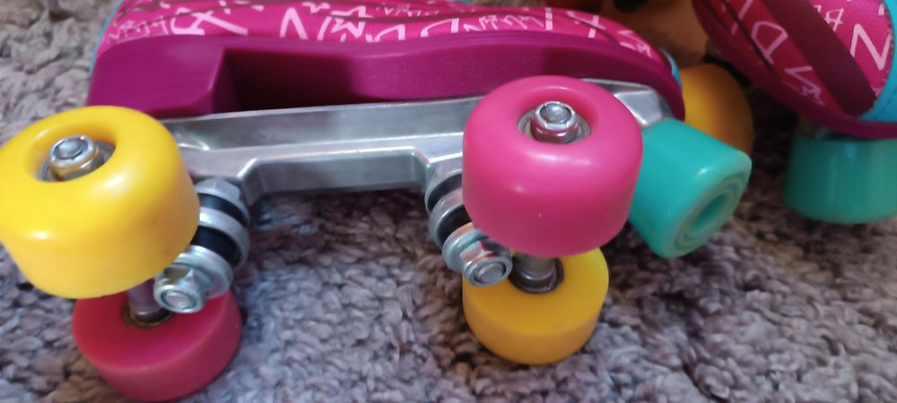 Ролери и ролкови кънки