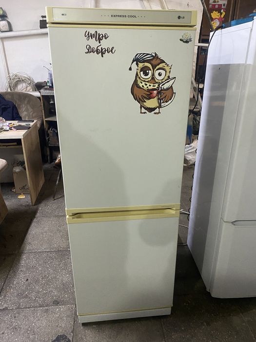 Продам холодильник
