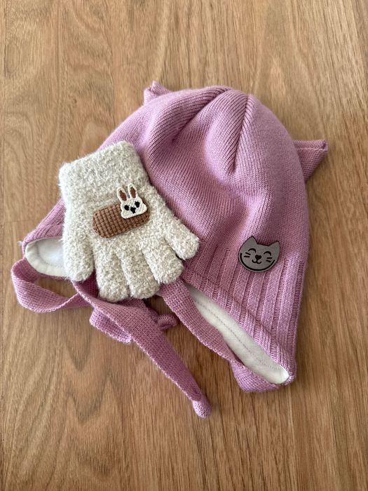 Шапка и перчатки  детские