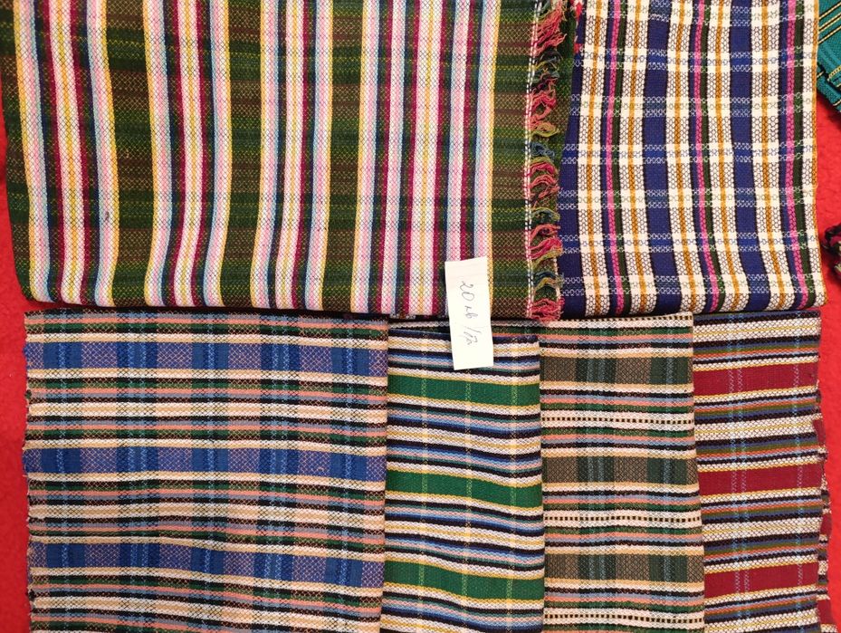 Ръчно тъкан и нашиван автентичен текстил