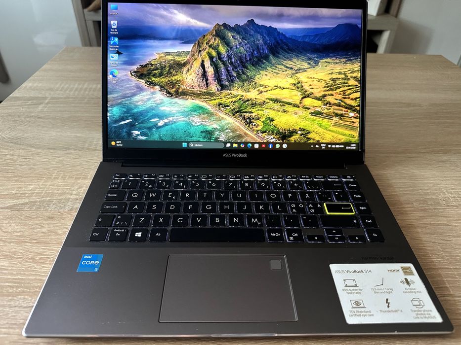 Laptop Asus VivoBook S14 / intel i3 Gen 11 8GB Ram 128 GB Ssd