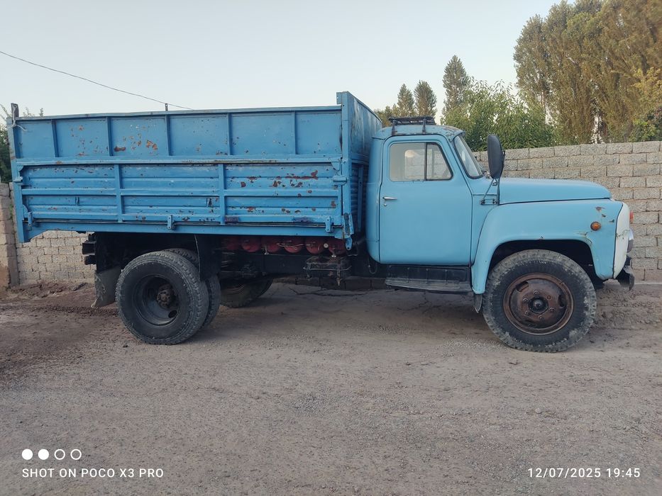 Gaz 53 samasval sotiladi