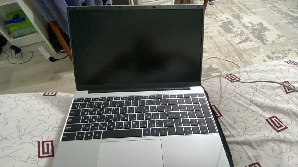 продаеться ноутбук