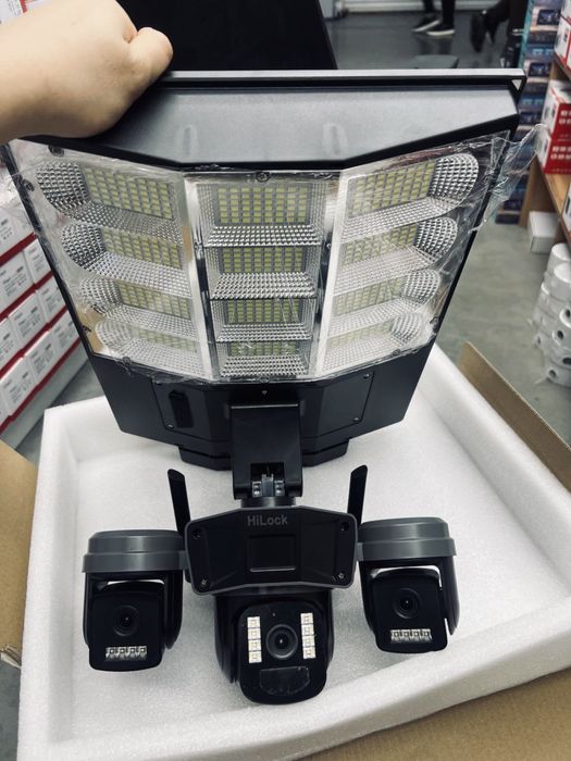 Камера с солнечной панелью