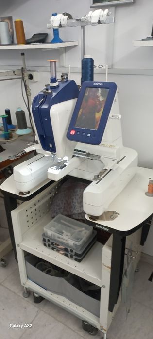 Masina de brodat brother vr