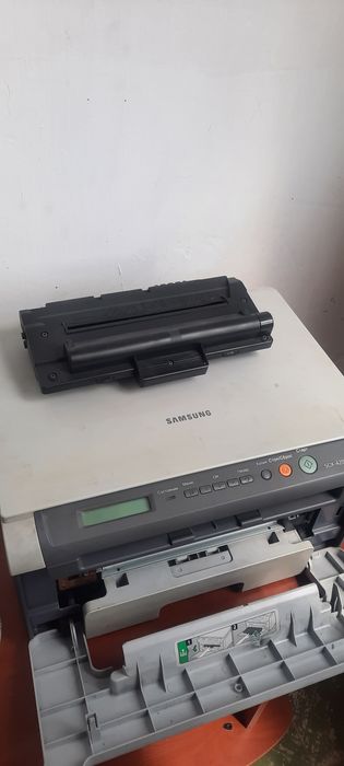 Принтер рабочий надо заправить