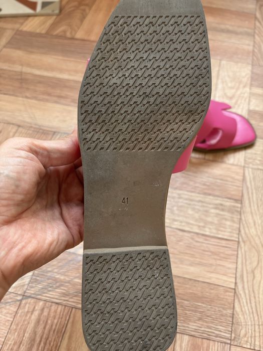 Шлепанцы Хермес.