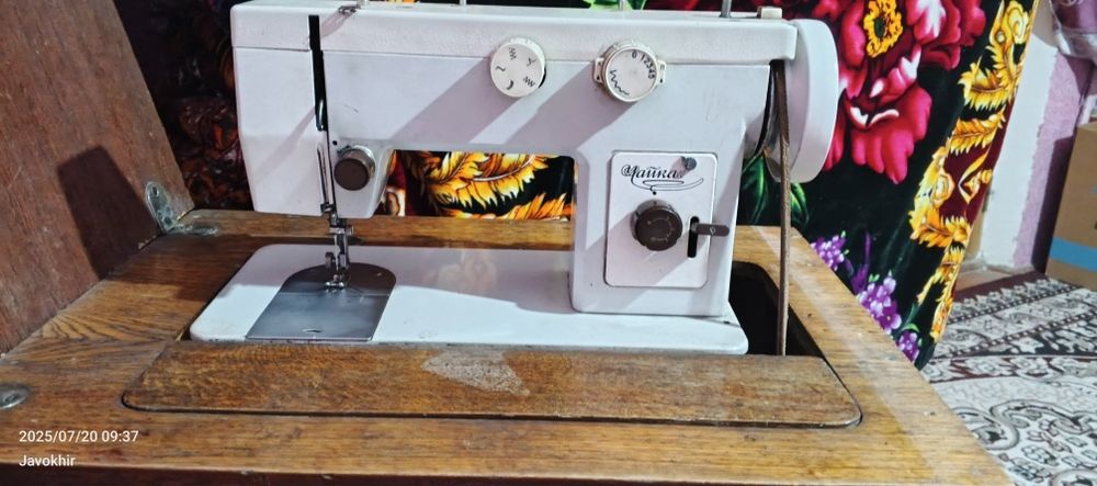 Tikuv mashinasi sotiladi