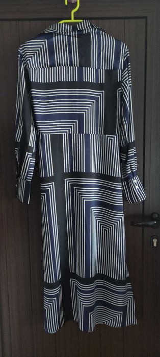 Стилна рокля MANGO