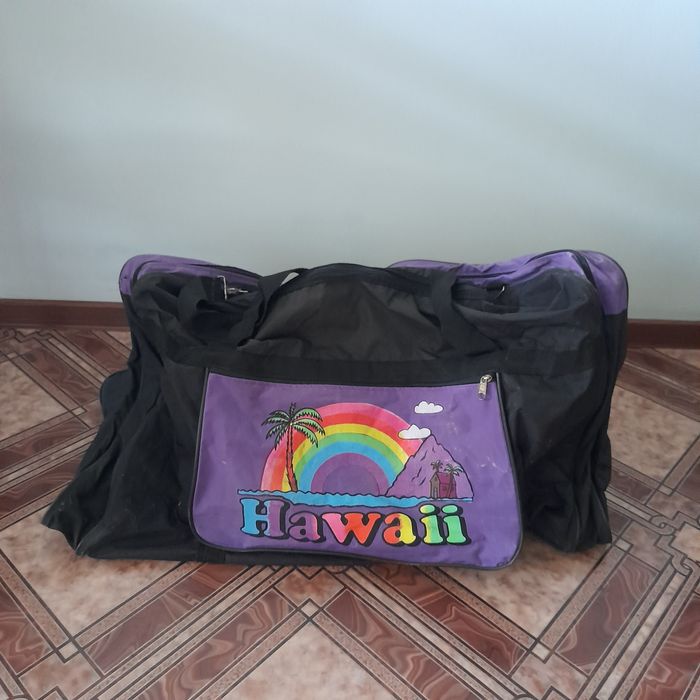 Сумку большую  бу продаю.