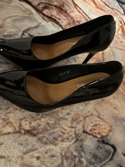 Жаңа туфли сатылады.