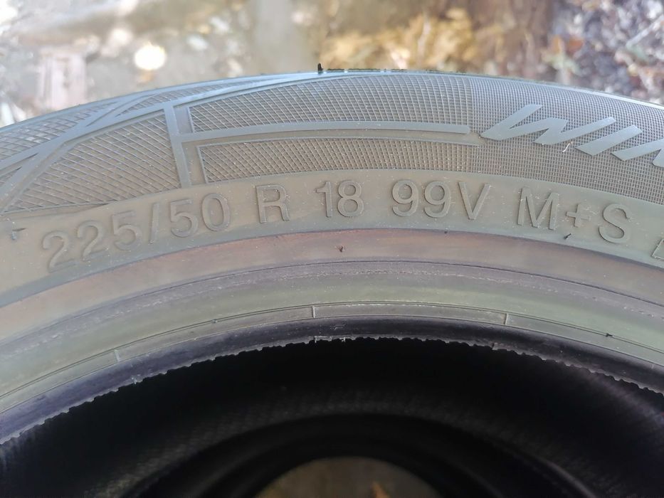 4 бр. Vredestein 225/50R18 DOT 2325.