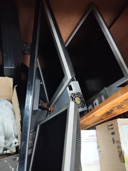 Продам мониторы продам