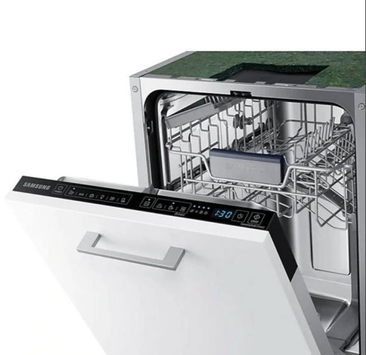 Посудамойка Samsung DW50R4040BB