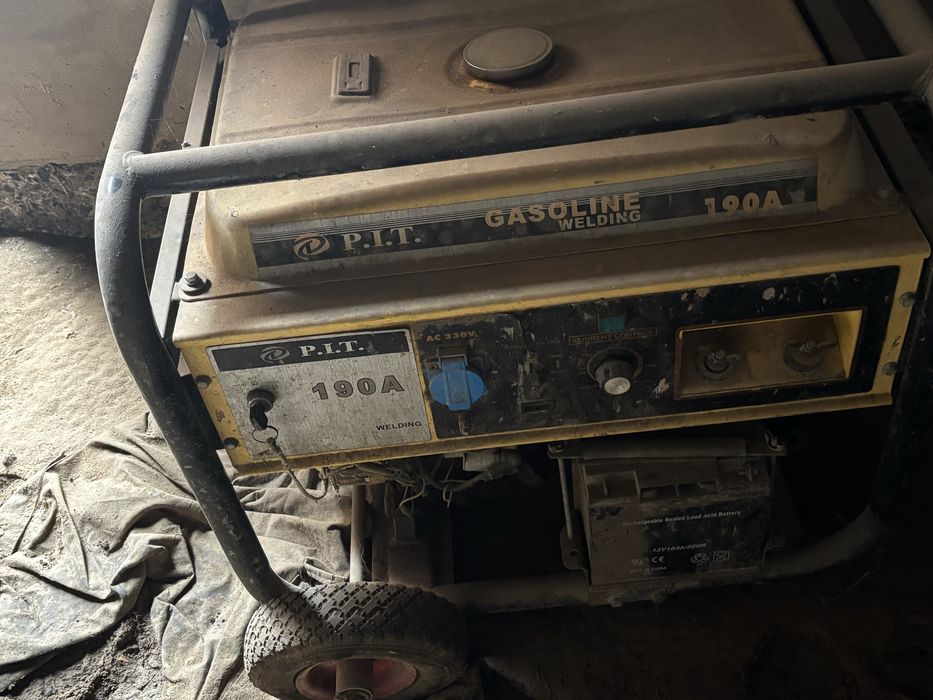 Генератор бензинывой