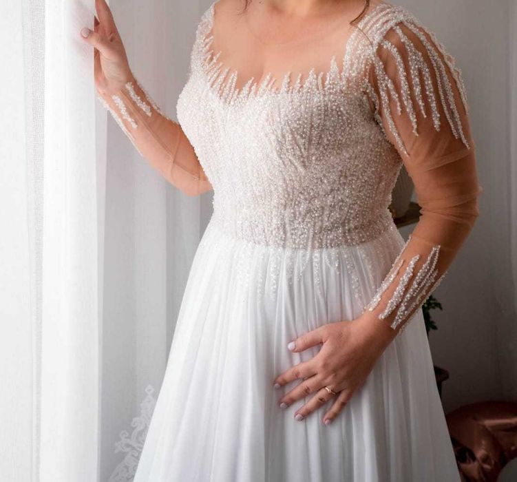 Rochie de mireasă unicat, cu voal de 3m