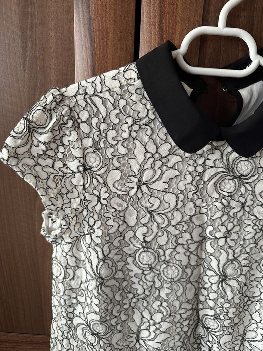 Bluză elegantă din dantelă cu guler negru mărimea 38