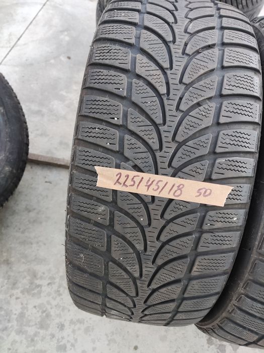 225/45/18 Brigestone