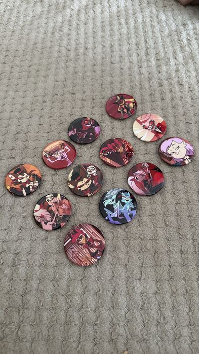 Значки, отель хазбин, брелоки для подростков