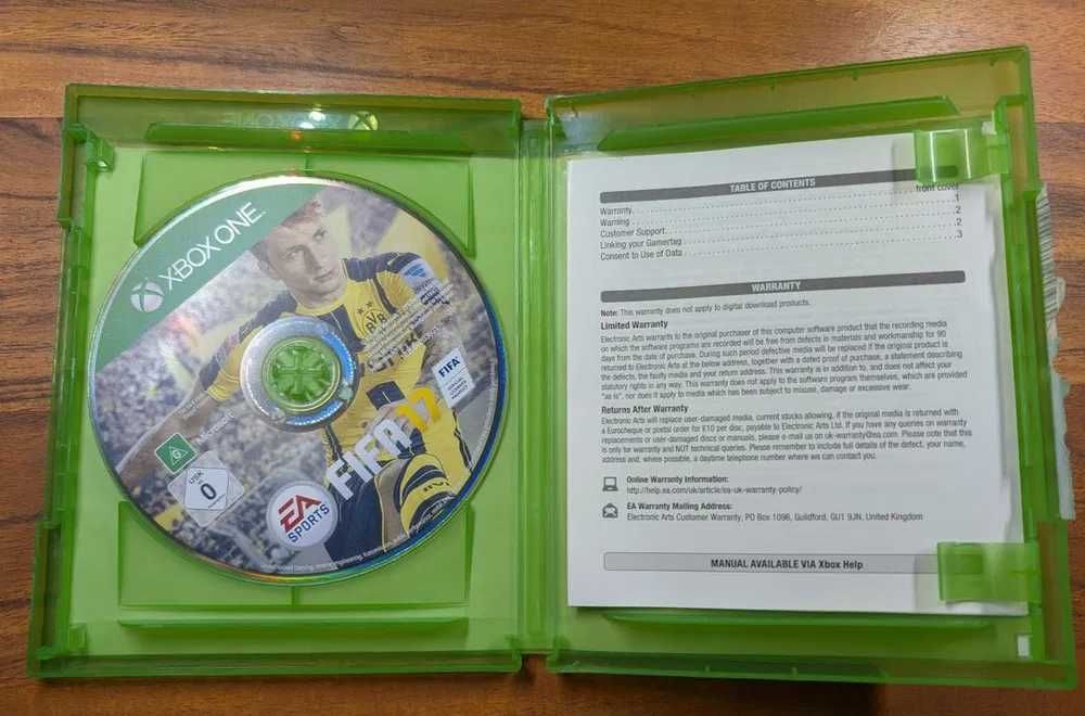 Игра FIFA 17 Legends за XBOX Series X и Xbox One