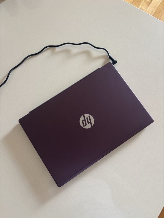 Лаптоп HP pavilion 14 Inter Core i3