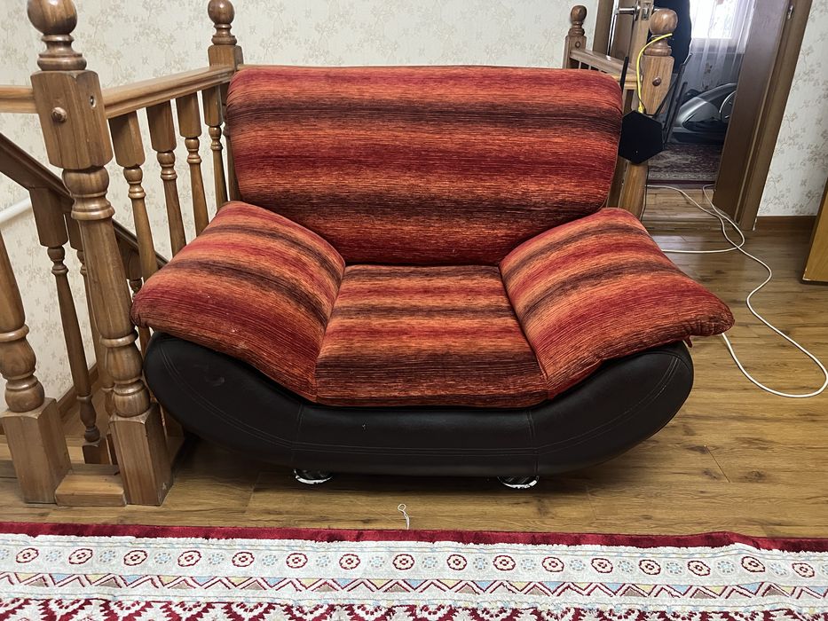 Продам угловой диван-кровать