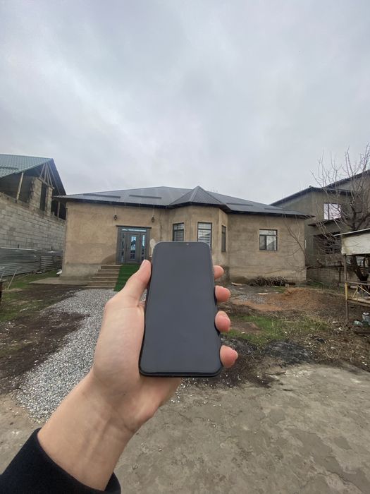 Продам айфон 11