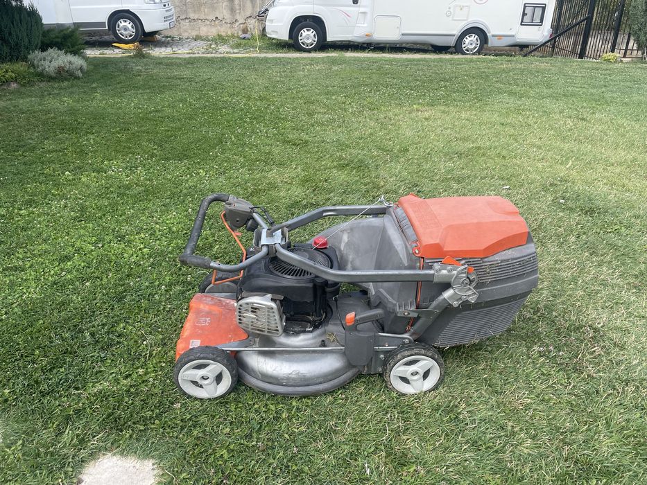 Косачка Husqvarna самоход
