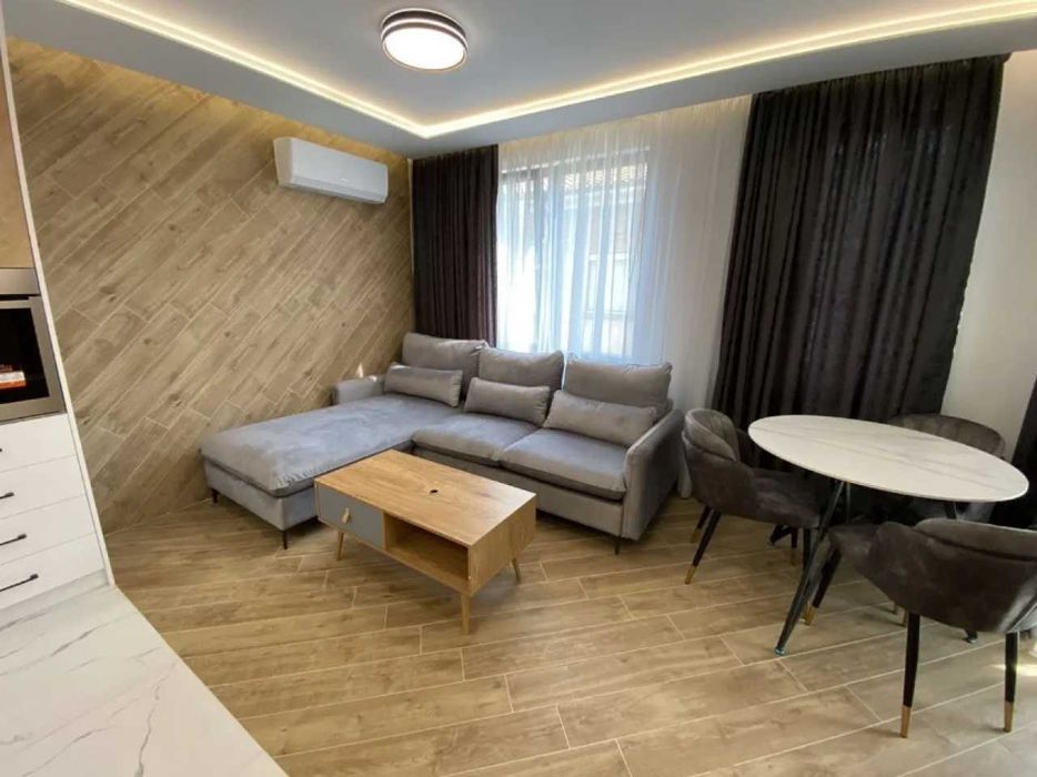 Дава се под наем Двустаен апартамент в Пловдив, Младежки Хълм - 65 кв.м за 598.23 € - Снимка #1