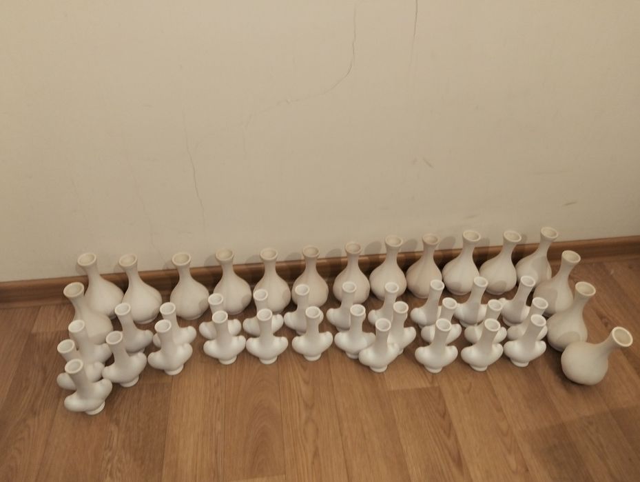 Кувшины глиняные