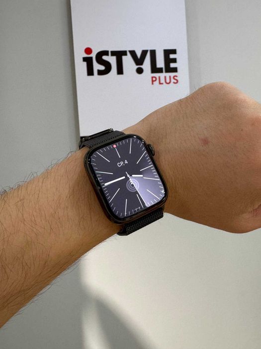 Apple iWatch 7 Series 45 mm Graphite Milanese