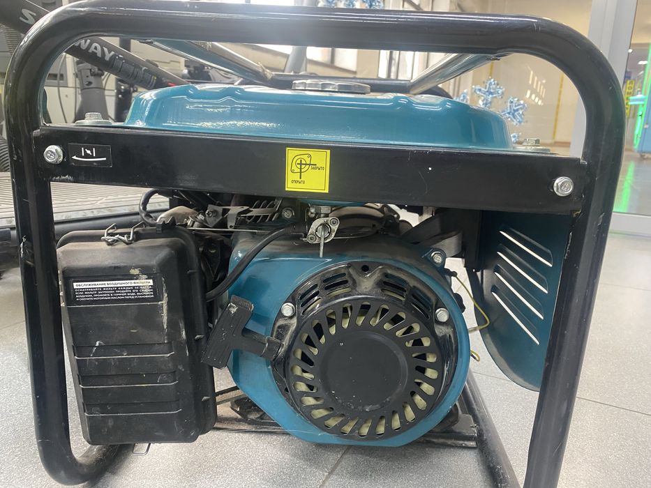 бензиновый генератор Stalker SPG 3700E.