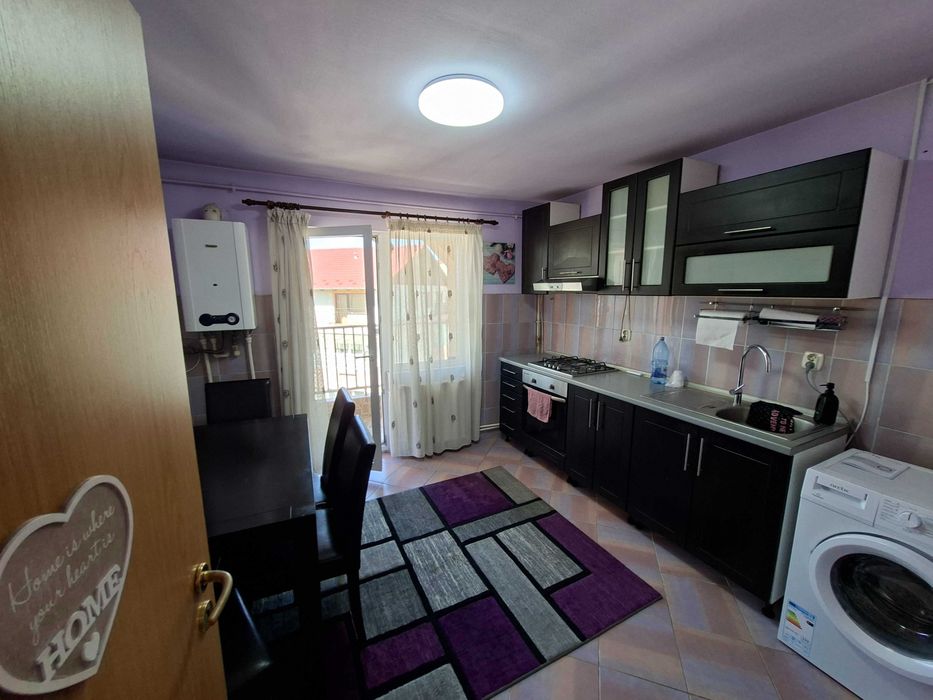 Inchiriez apartament doua camere decomandat Sibiu - Turnisor