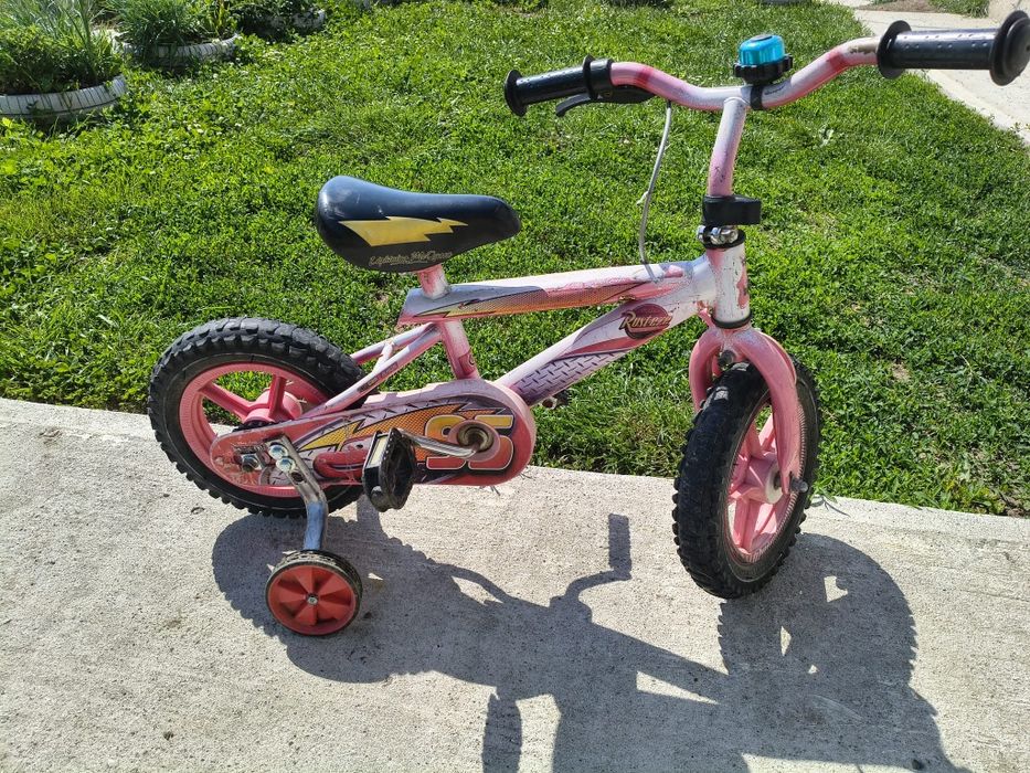 Bicicleta copii cu roti ajutatoare