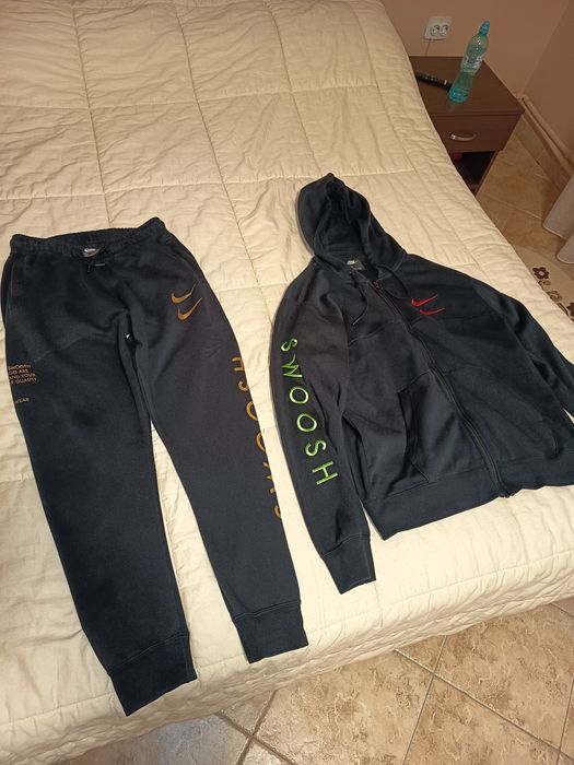 Vand trening Nike Swoosh