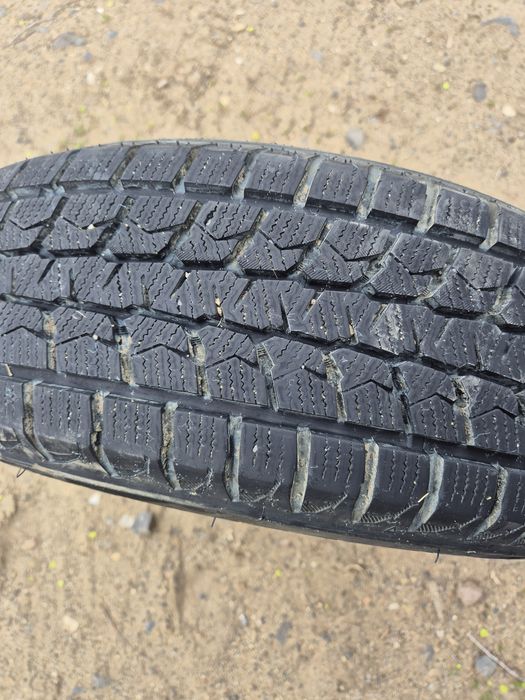 Продам диск с покрышкой r15