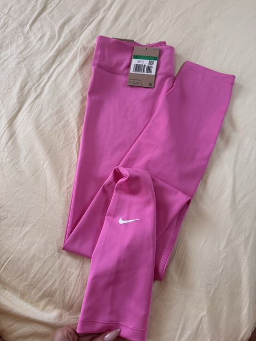 Nike клин