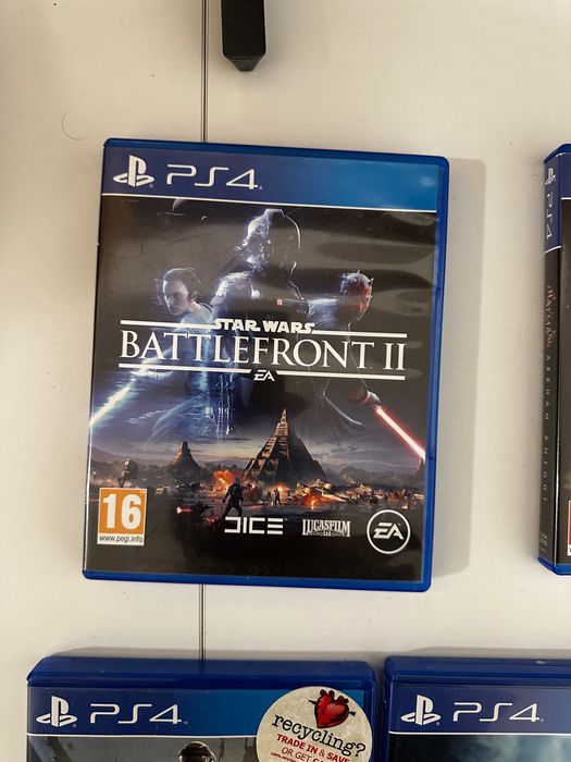 PS4 1 TB 2 джойстика