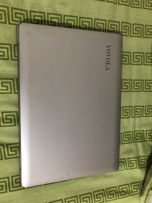 Ноутбук обычный.