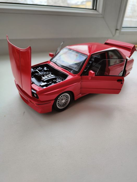 Продам коллекционную модуль BMW M3 1