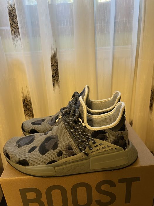 Adidas human race animal print grey