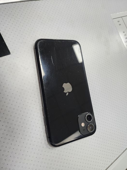 Iphone 11 KH/A Black 128GB Batareka 73%