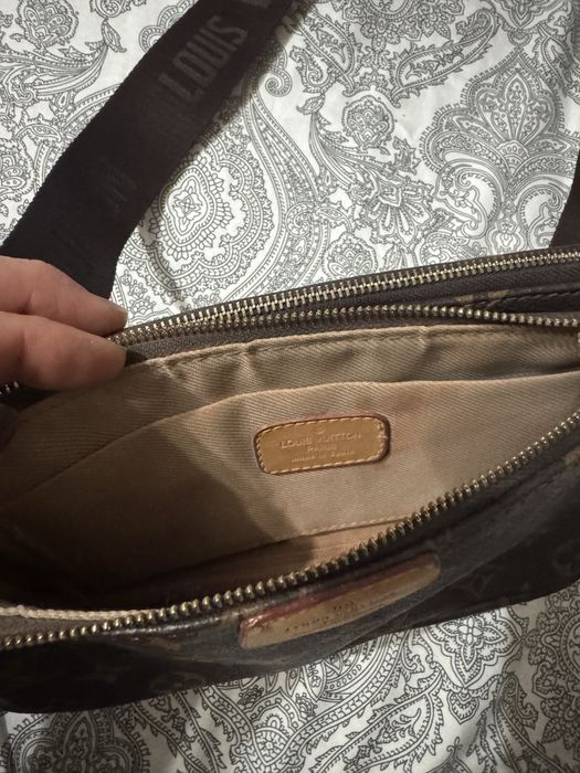 Geanta de umar Louis Vuitton