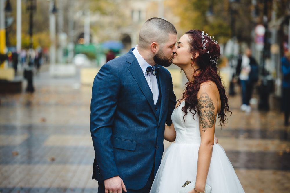 ФоторгаФски услуги (сватбена и портретна фотография)