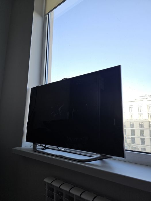 Продаётся телевизор Samsung Smart TV