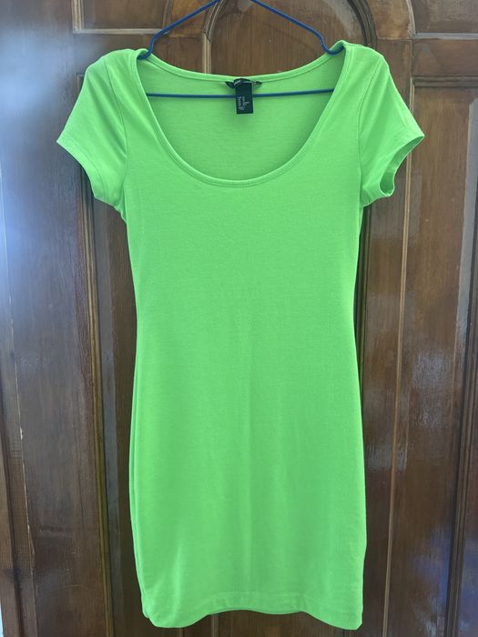 Платье прямого кроя