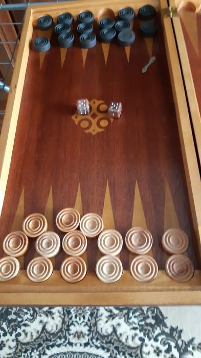 Продам  фвбричные  нарды