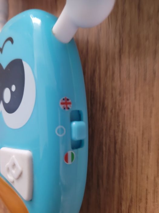 Jucarii Chicco interactive si pentru masa